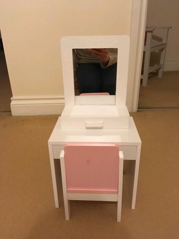 designafriend dressing table